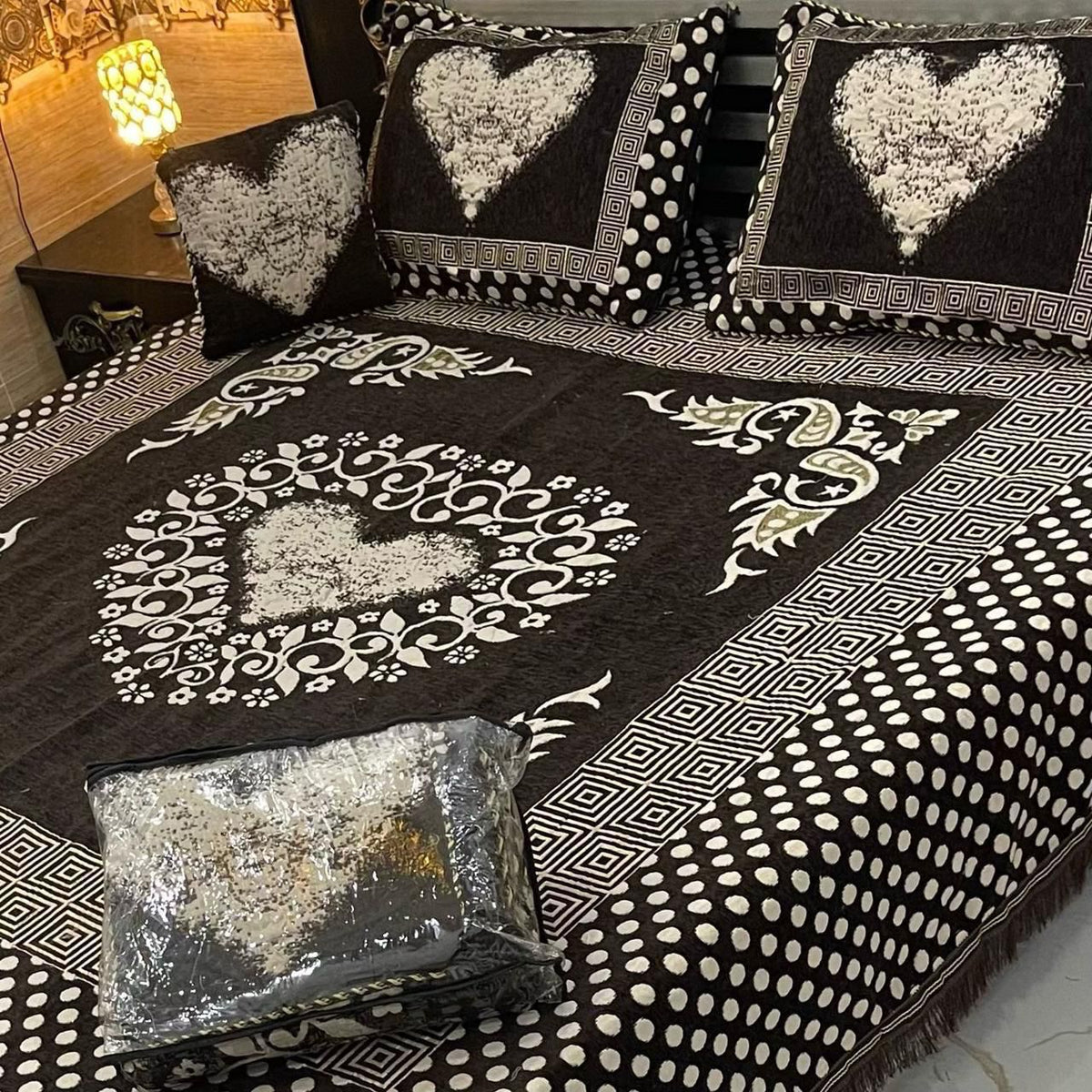 4Pc Velvet Jaquard Bedsheet VJD 059